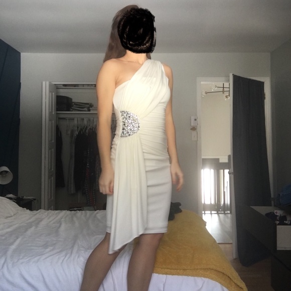 « Le château » white dress, one shoulder, luxury stretch fabric - Picture 1 of 2